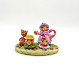 Enesco Cottontail Teapot Figurine Blushing Bunny Rabbits‎ Family Easter Decor